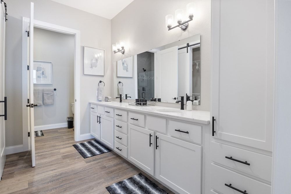 Scenic Views, Outdoor Grill & Dine, Fireplace, Games Condo, Multiple Beds, Pool Access (Seas The Day) 33