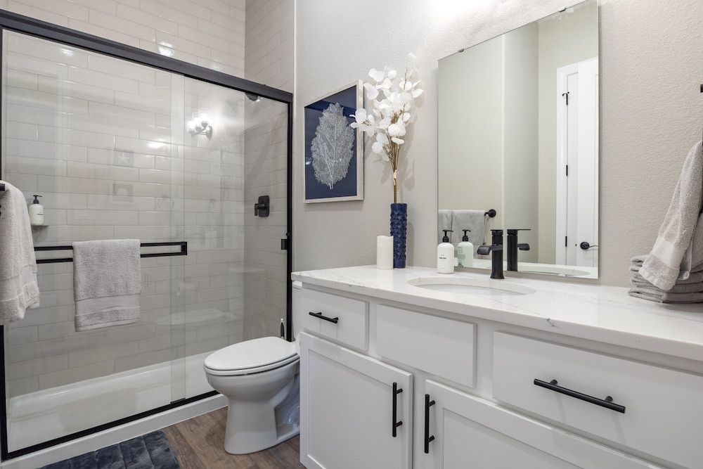 Scenic Views, Outdoor Grill & Dine, Fireplace, Games Condo, Multiple Beds, Pool Access (Seas The Day) 32