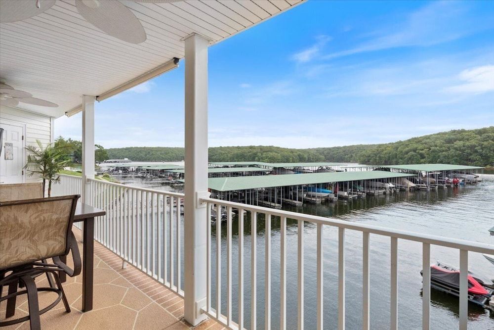 Lakeview Condo, Pools, Patio With Grill, Near PB2 Launch Condo, Multiple Beds, Patio (No Plans Paradise) 24