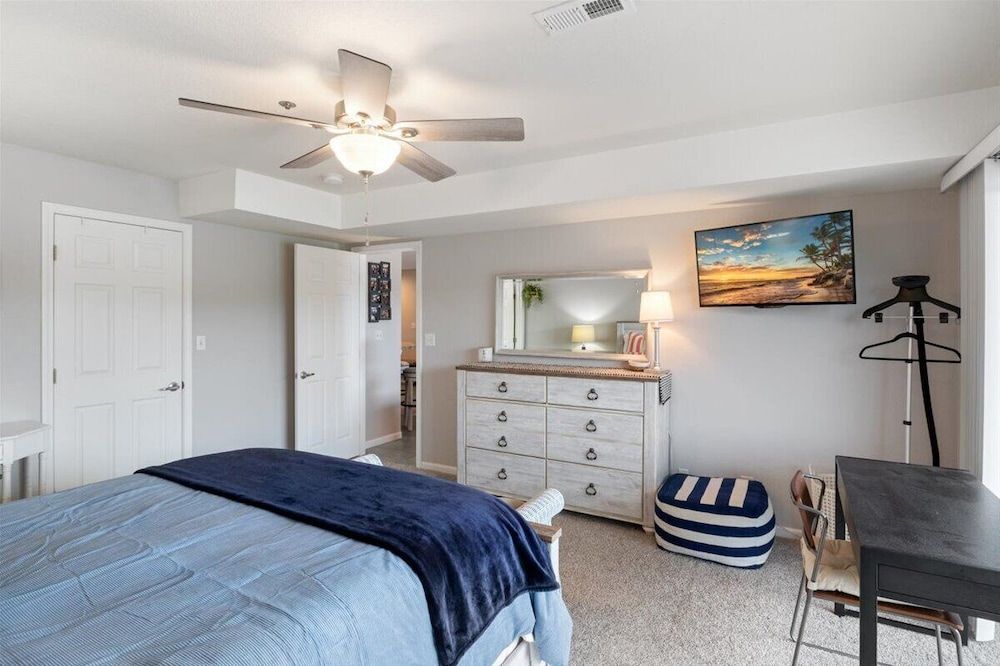 Lakeview Condo, Pools, Patio With Grill, Near PB2 Launch Condo, Multiple Beds, Patio (No Plans Paradise) 3