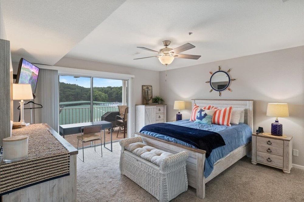 Lakeview Condo, Pools, Patio With Grill, Near PB2 Launch Condo, Multiple Beds, Patio (No Plans Paradise) 9