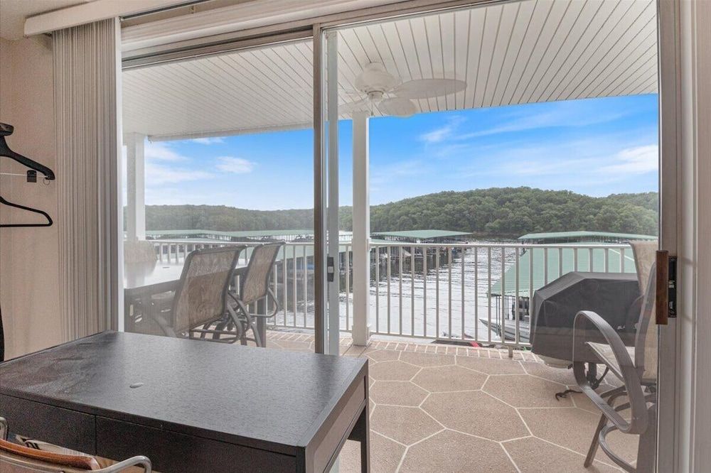 Lakeview Condo, Pools, Patio With Grill, Near PB2 Launch Condo, Multiple Beds, Patio (No Plans Paradise) 30