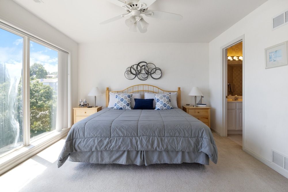 Games, Lake Views, Ease of Access to Unit & Attractions, Family-friendly, Outdoor Comfort Condo, Multiple Beds, Patio (Day Dreamer) 5