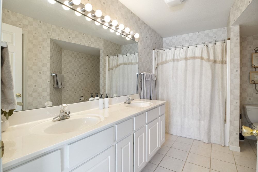 Games, Lake Views, Ease of Access to Unit & Attractions, Family-friendly, Outdoor Comfort Condo, Multiple Beds, Patio (Day Dreamer) 27