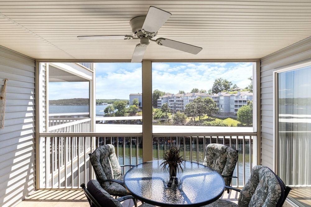 Games, Lake Views, Ease of Access to Unit & Attractions, Family-friendly, Outdoor Comfort Condo, Multiple Beds, Patio (Day Dreamer) 25