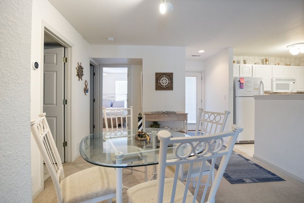 Games, Lake Views, Ease of Access to Unit & Attractions, Family-friendly, Outdoor Comfort Condo, Multiple Beds, Patio (Day Dreamer) 12