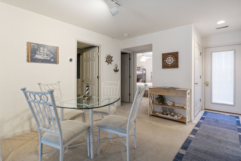 Games, Lake Views, Ease of Access to Unit & Attractions, Family-friendly, Outdoor Comfort Condo, Multiple Beds, Patio (Day Dreamer) 15