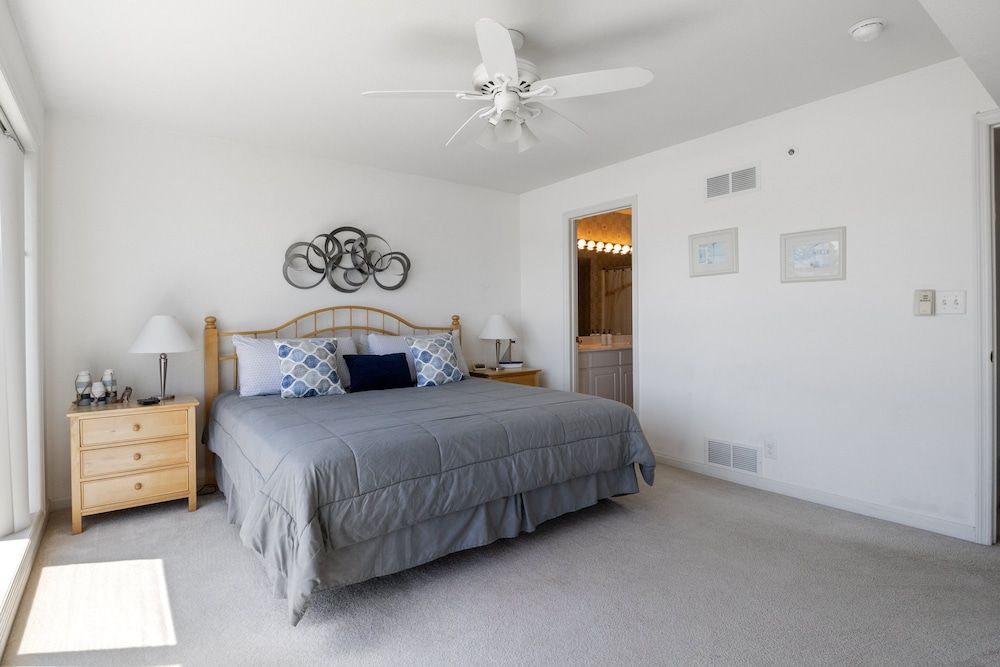 Games, Lake Views, Ease of Access to Unit & Attractions, Family-friendly, Outdoor Comfort Condo, Multiple Beds, Patio (Day Dreamer) 9