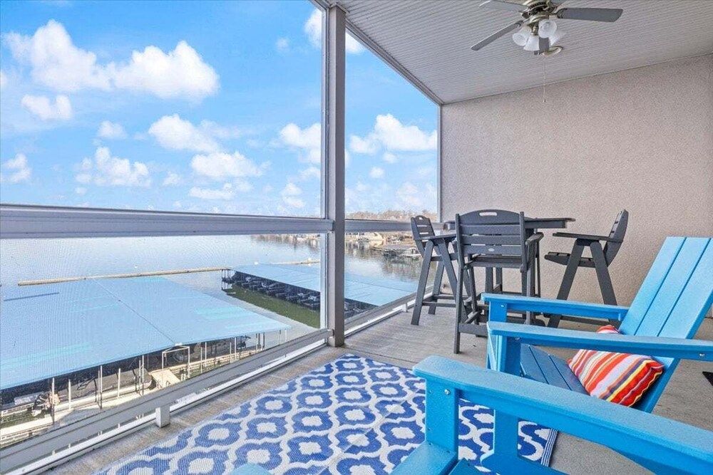 Lands End Condo With Amazing Main Channel Views, 2 Pools, Playground & Boat Slip Condo, Multiple Beds, Patio (Good Vibes Lodge) 39