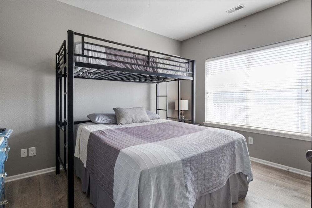 Lands End Condo With Amazing Main Channel Views, 2 Pools, Playground & Boat Slip Condo, Multiple Beds, Patio (Good Vibes Lodge) 7