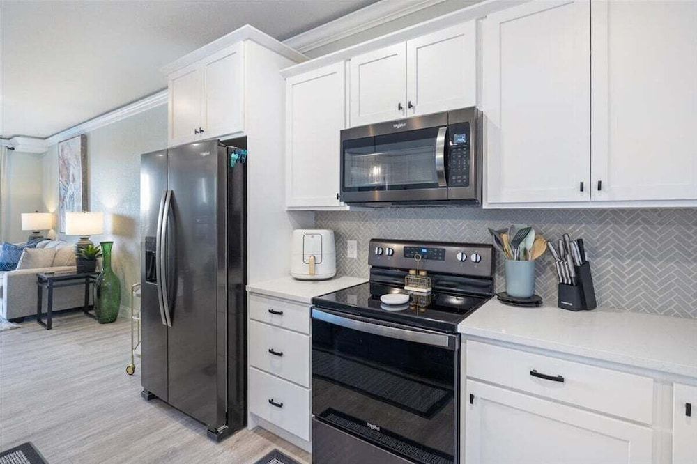 Newly Designed Topsider Condo w/ Beautiful Main Channel Views Condo, Multiple Beds, Patio (Lake Adventures) 14