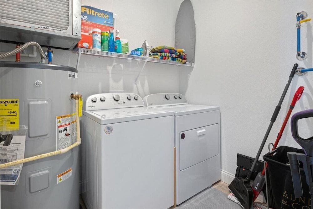 Newly Designed Topsider Condo w/ Beautiful Main Channel Views Condo, Multiple Beds, Patio (Lake Adventures) 25