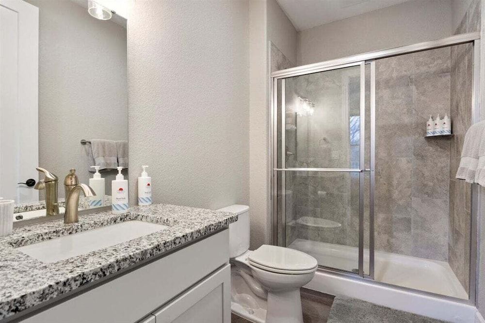 Topsider Condo w/ Updated Design & Amazing Main Channel Views Condo, Multiple Beds, Patio (Lake Loft) 34