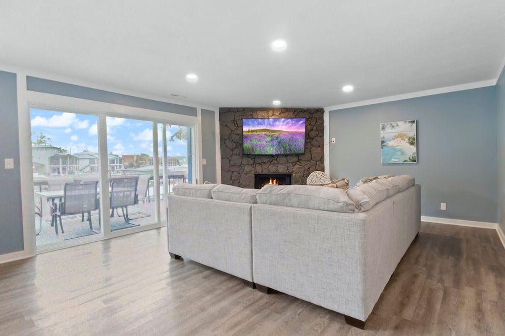 Our Cove Retreat - Perfect for Wave-free Swimming, Tanning & Prime Location Fun! Condo, Multiple Beds, Patio (Castaway Cove Unit 7) 27