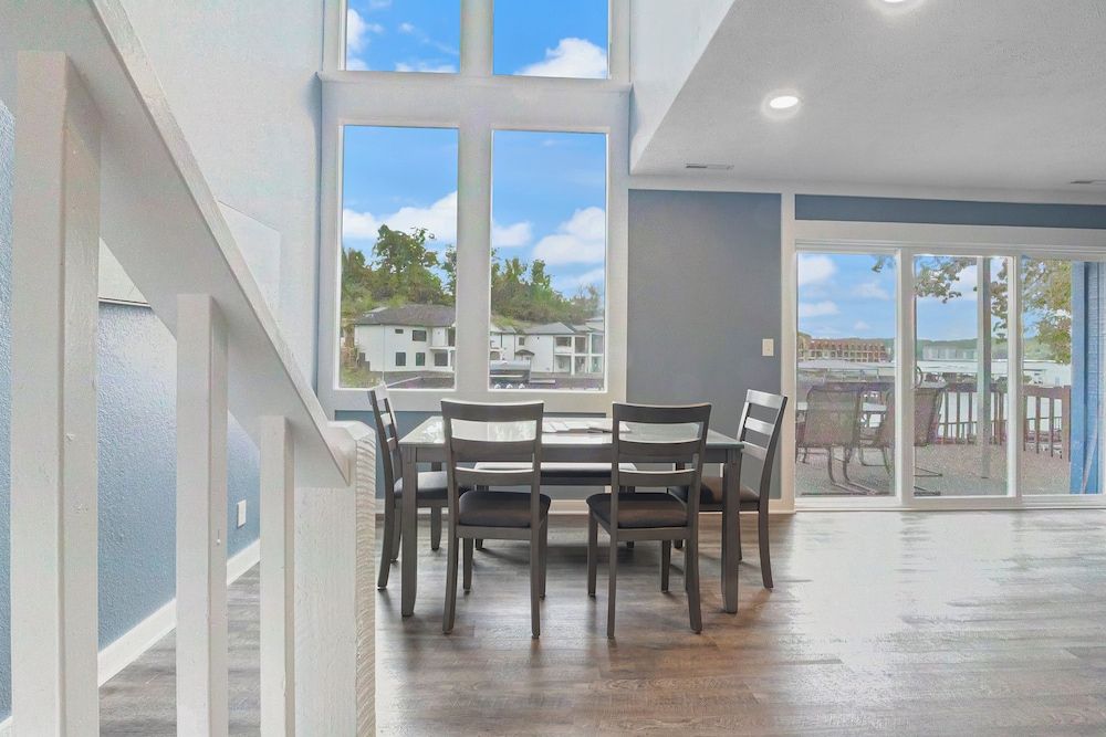 Our Cove Retreat - Perfect for Wave-free Swimming, Tanning & Prime Location Fun! Condo, Multiple Beds, Patio (Castaway Cove Unit 7) 9