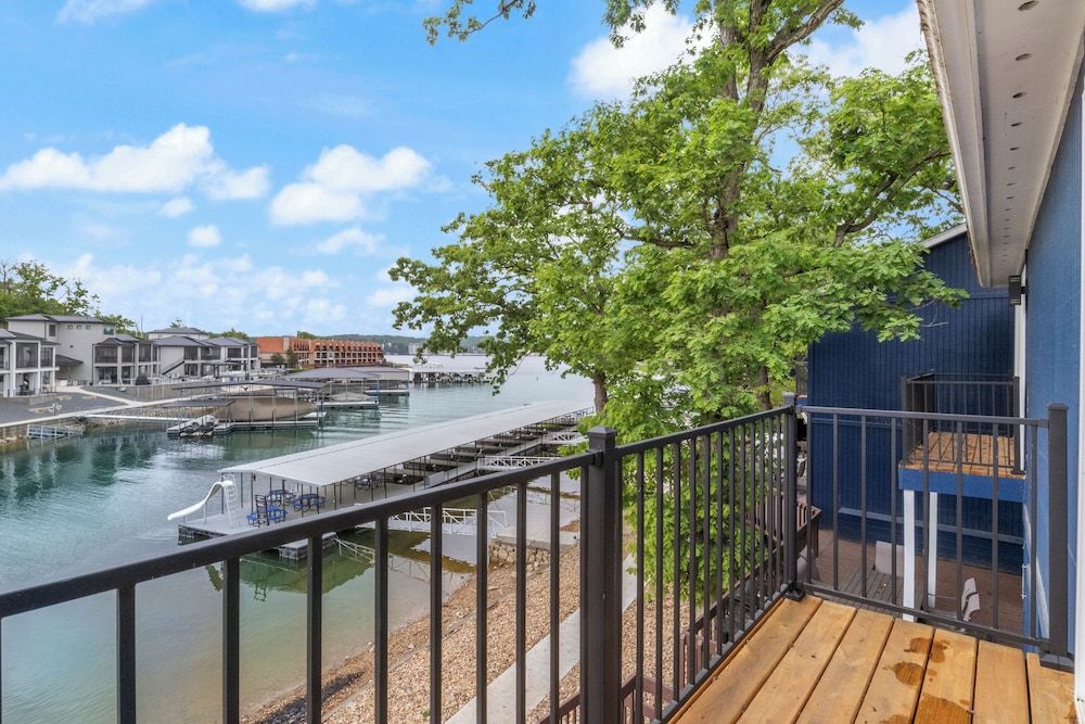 Our Cove Retreat - Perfect for Wave-free Swimming, Tanning & Prime Location Fun! Condo, Multiple Beds, Patio (Castaway Cove Unit 7) 31