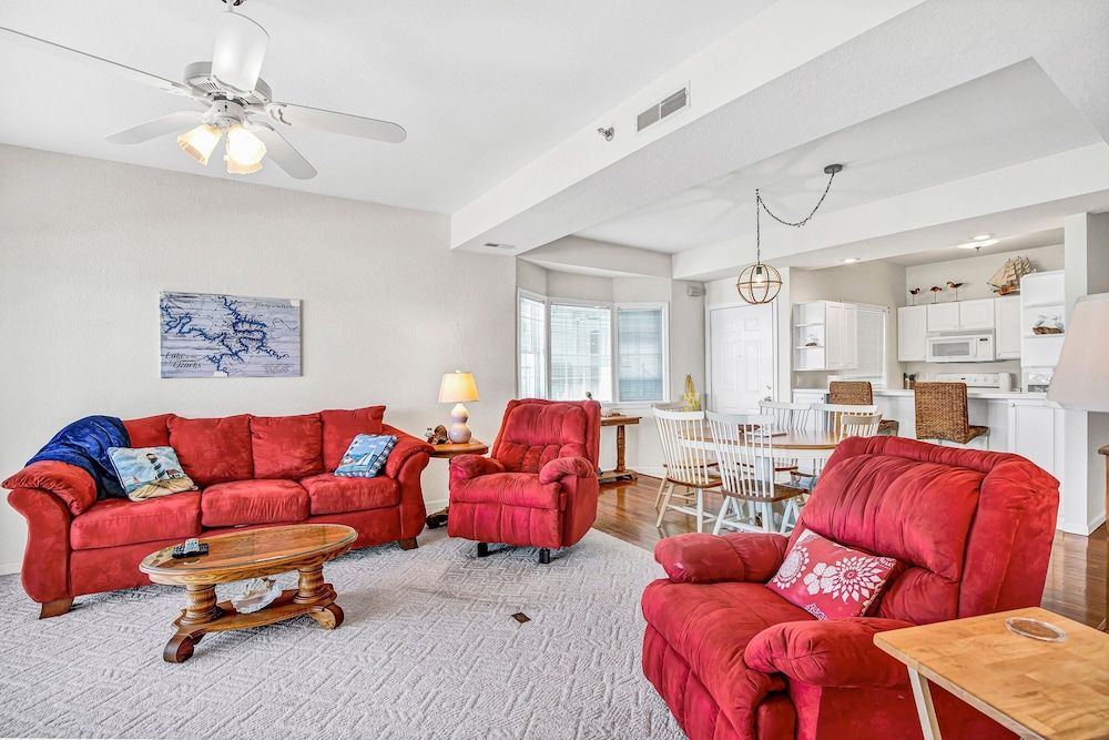 Breathtaking Views - Two Pools - Enclosed Balcony Condo, Multiple Beds, Pool Access (Second Wind) 20