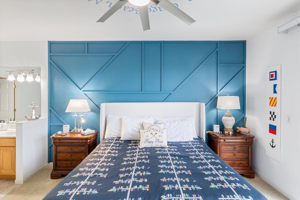 Nautical-inspired Lakefront Unit w/ Awesome Views Condo, Multiple Beds, Jetted Tub (Queens Pointe) 16