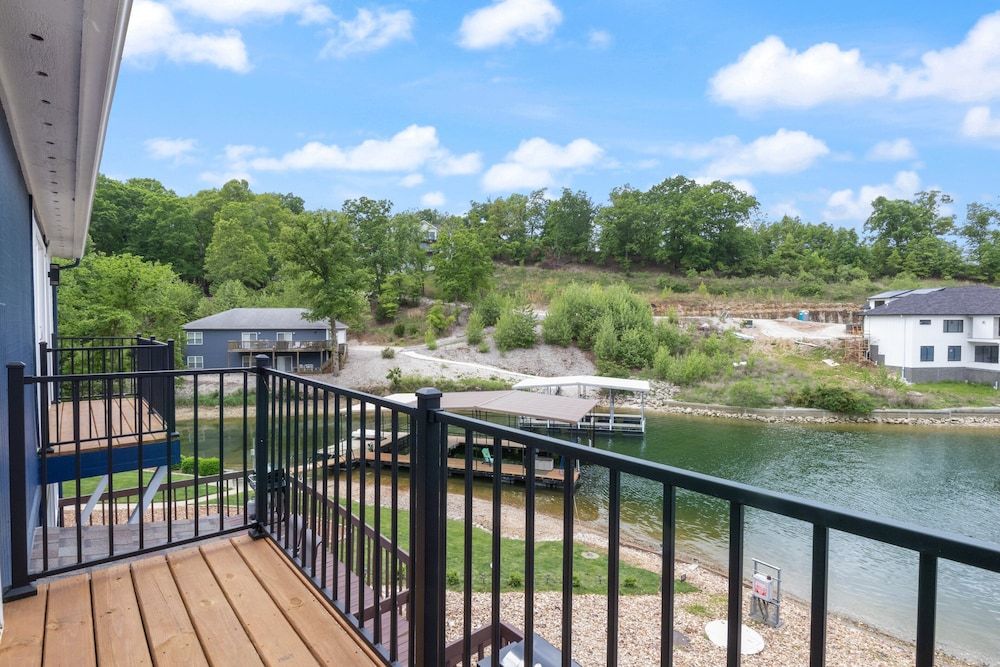 Our Cove Retreat - Perfect for Wave-free Swimming, Tanning & Prime Location Fun! Condo, Multiple Beds, Patio (Castaway Cove Unit 8) 27