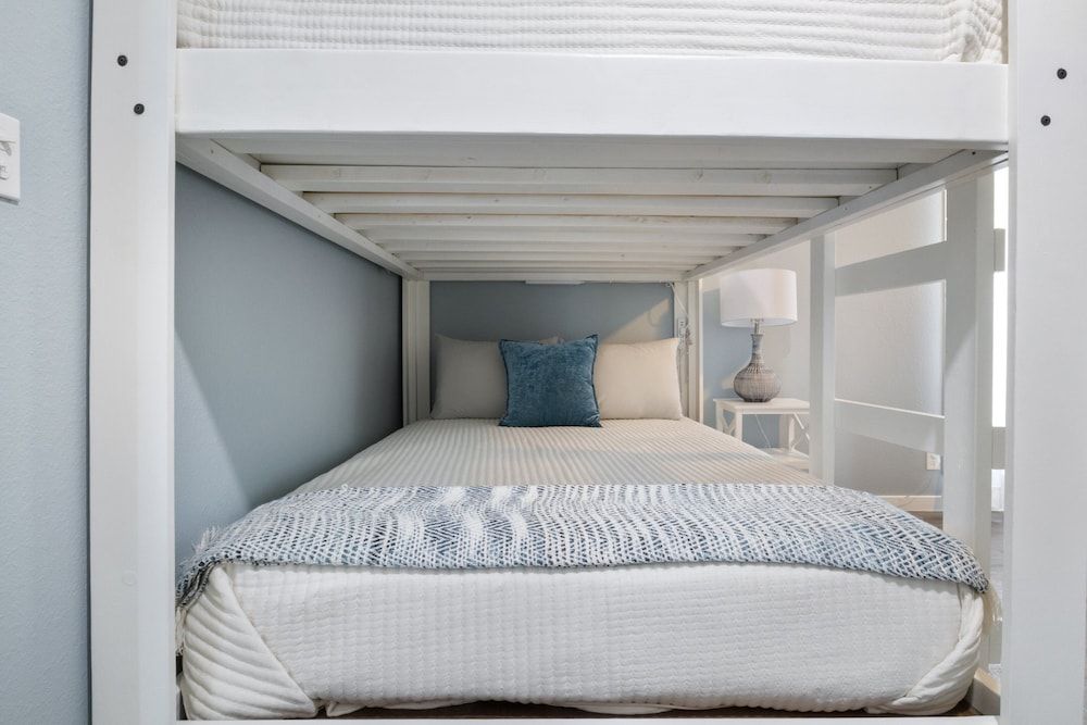 Our Cove Retreat - Perfect for Wave-free Swimming, Tanning & Prime Location Fun! Condo, Multiple Beds, Patio (Castaway Cove Unit 8) 12