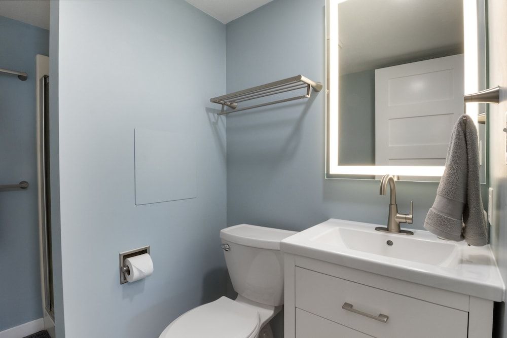 Our Cove Retreat - Perfect for Wave-free Swimming, Tanning & Prime Location Fun! Condo, Multiple Beds, Patio (Castaway Cove Unit 8) 31