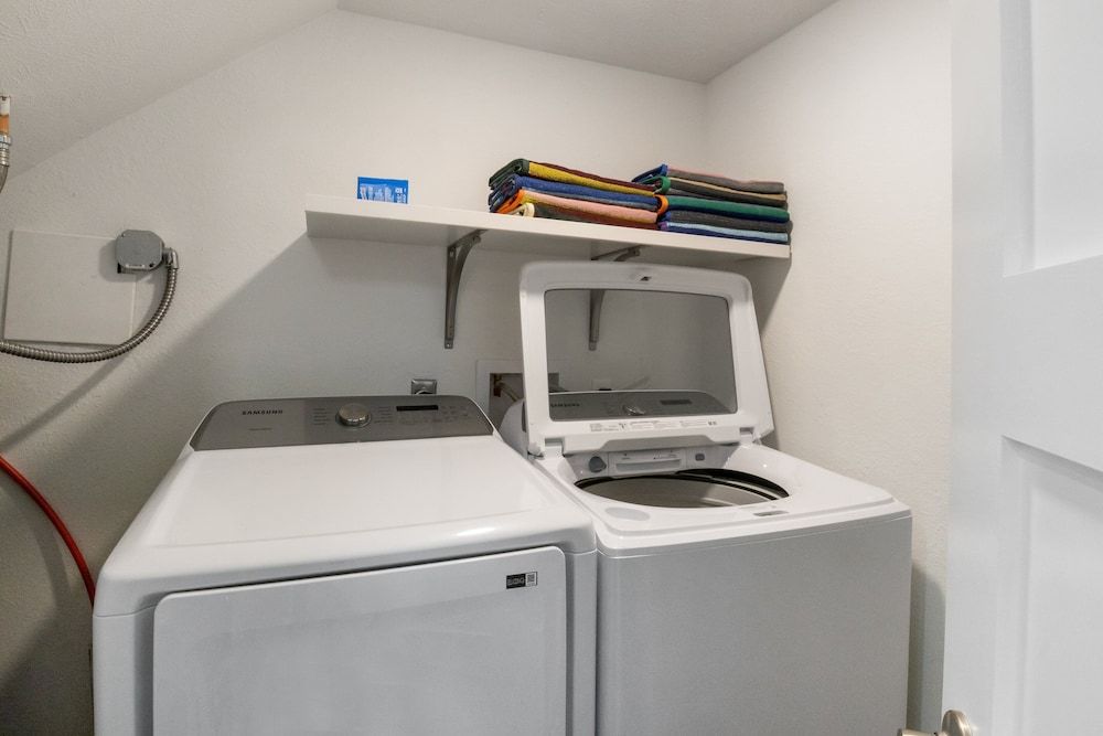 Our Cove Retreat - Perfect for Wave-free Swimming, Tanning & Prime Location Fun! Condo, Multiple Beds, Patio (Castaway Cove Unit 8) 30