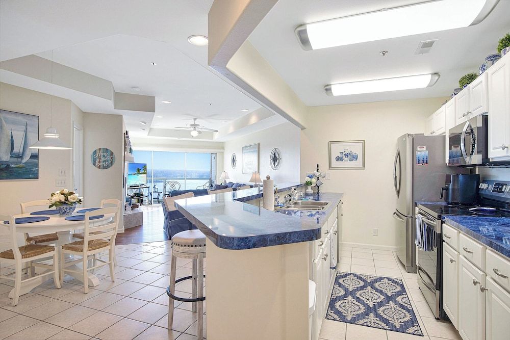 Upscale Condo, Amazing Views, Pools and Pickleball Condo, Multiple Beds, Pool Access (Sunset Point) 17