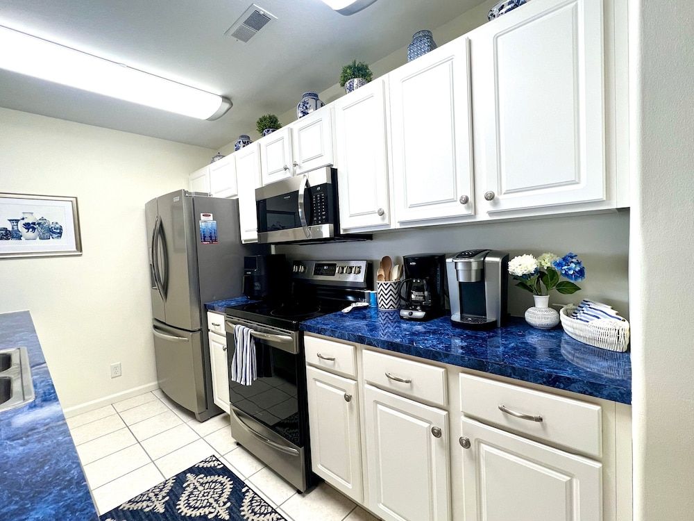 Upscale Condo, Amazing Views, Pools and Pickleball Condo, Multiple Beds, Pool Access (Sunset Point) 13