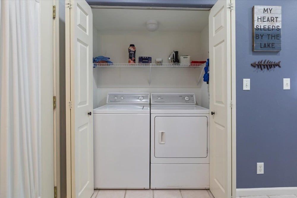 Family-friendly Condo w/ 2 Pools & Updated Deck on the 14mm Condo, Multiple Beds, Pool Access (Emerald Escape) 37