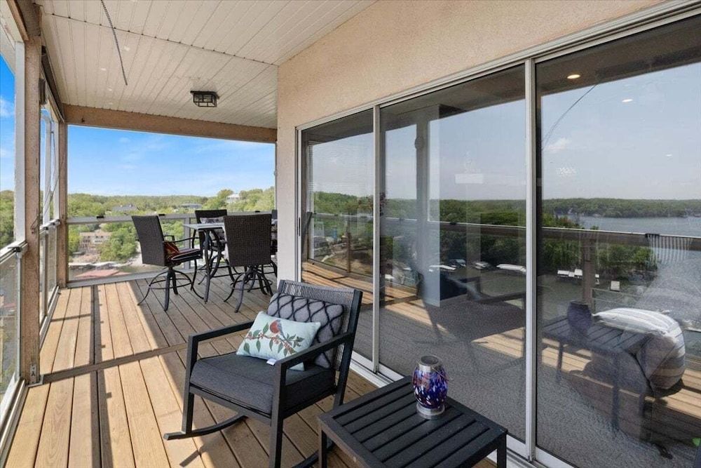 Family-friendly Condo w/ 2 Pools & Updated Deck on the 14mm Condo, Multiple Beds, Pool Access (Emerald Escape) 47