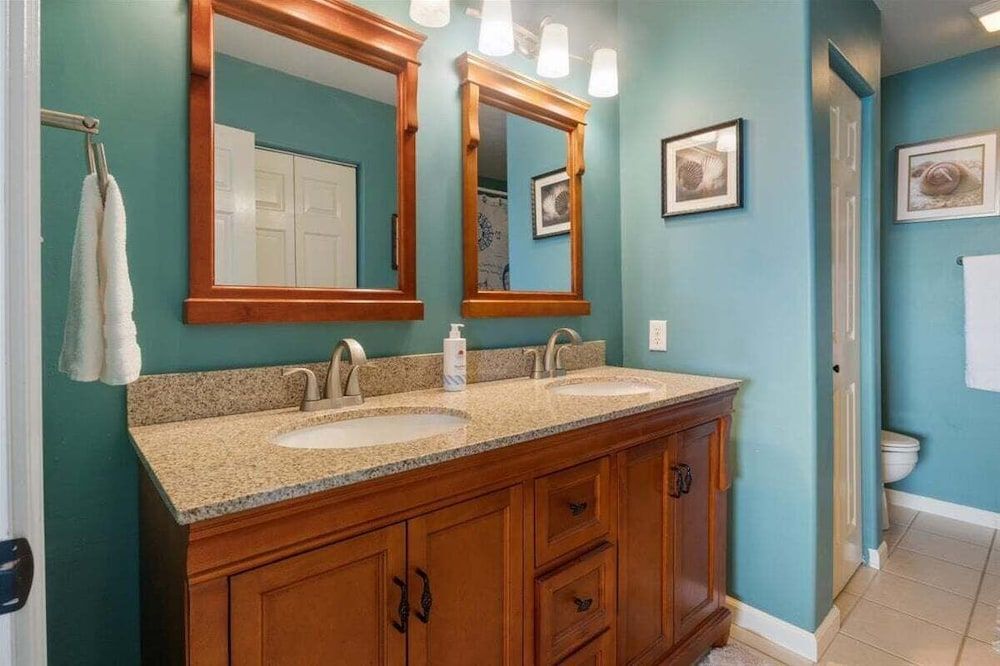 Family-friendly Condo w/ 2 Pools & Updated Deck on the 14mm Condo, Multiple Beds, Pool Access (Emerald Escape) 38