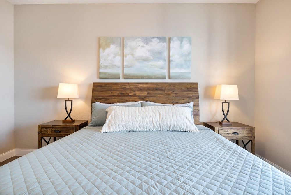 Brand New Complex, Central Location, Amazing Views Condo, Multiple Beds, Pool Access (Amazing Topsider Penthouse) 11