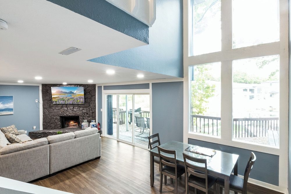 Our Cove Retreat - Perfect for Wave-free Swimming, Tanning & Prime Location Fun! Condo, Multiple Beds, Patio (Castaway Cove Unit 6) 22