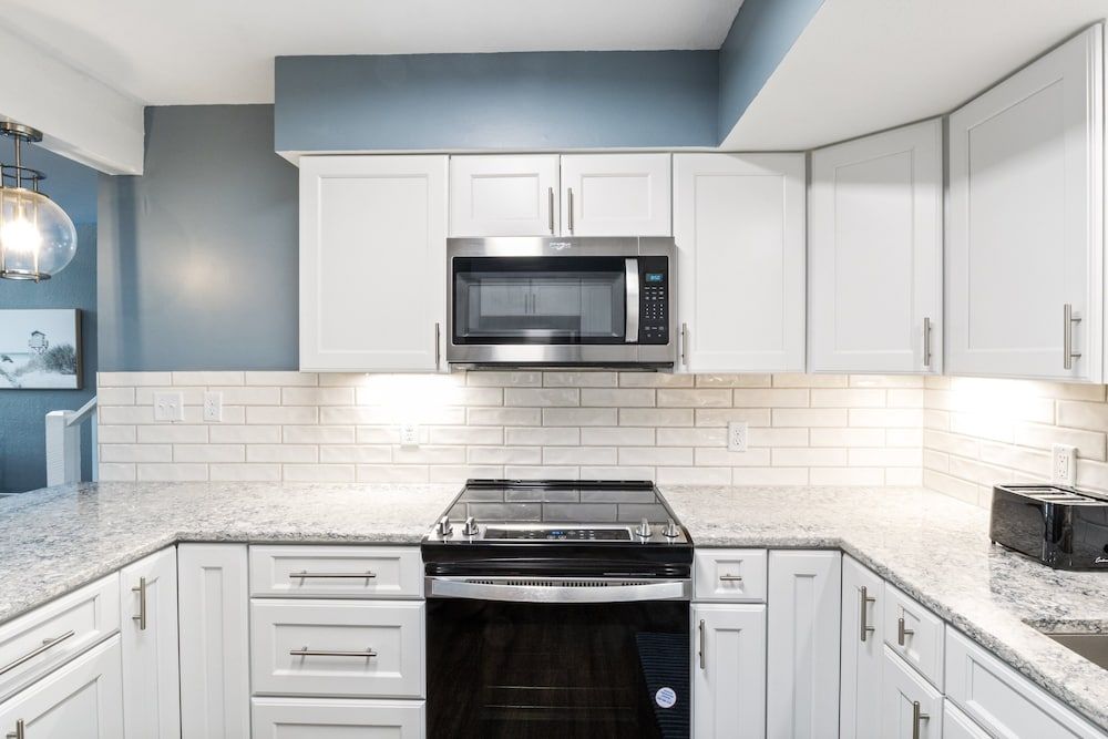 Our Cove Retreat - Perfect for Wave-free Swimming, Tanning & Prime Location Fun! Condo, Multiple Beds, Patio (Castaway Cove Unit 6) 20