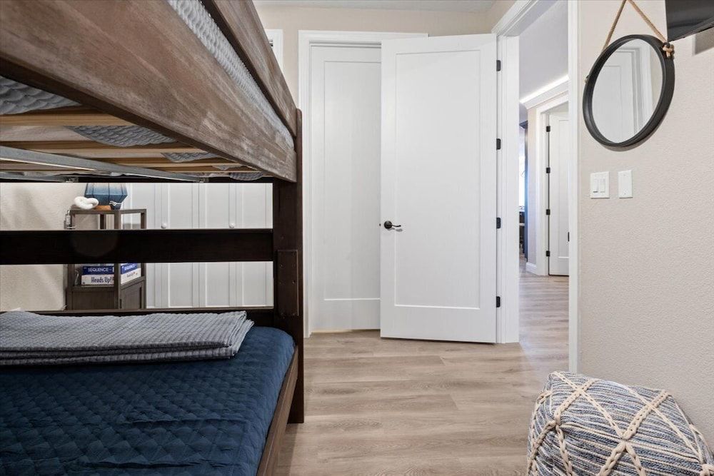 Condo, Multiple Beds, Patio (Luxury Lakeview Oasis)