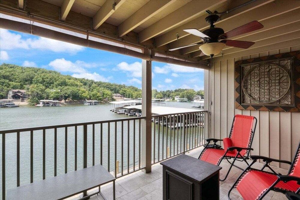 Stunning Views, Inviting Pools, and Endless Fun! Condo, Multiple Beds, Pool Access (Happy Daze) 28