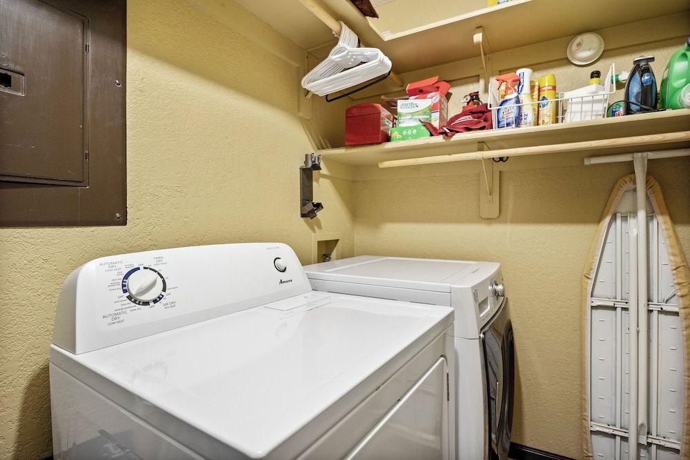 Stunning Views, Inviting Pools, and Endless Fun! Condo, Multiple Beds, Pool Access (Happy Daze) 30