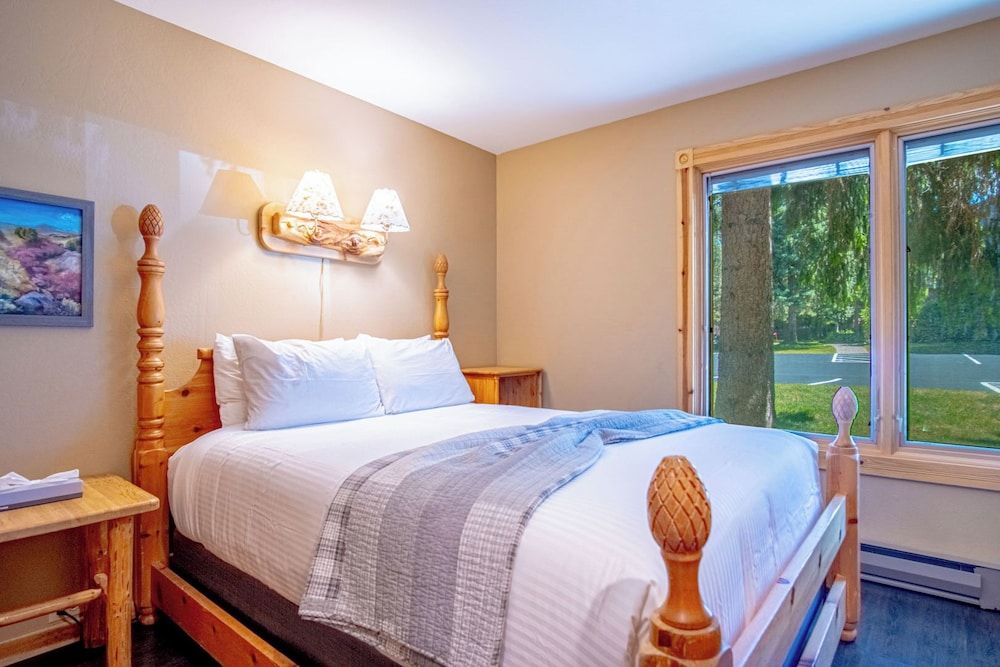 Condo, Multiple Beds, Balcony, Mountain View (Sun Valley Condo 113)