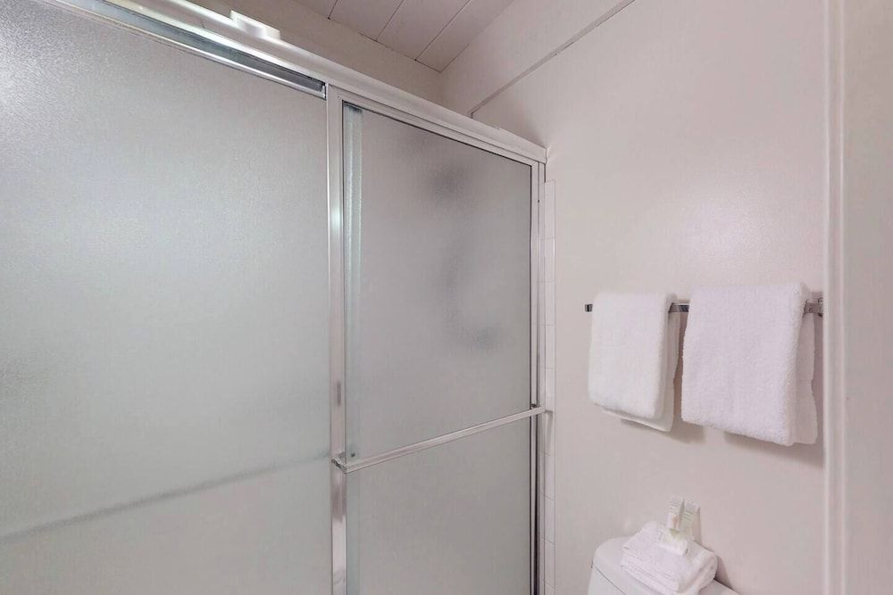 Retro 3BD Sun Valley Condo + Free Resort Amenities! Condo, Multiple Beds, Patio, Mountain View (Baldy View Villager) 20