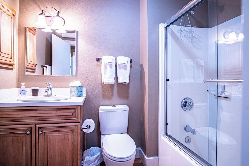 3BD Downtown Ketchum Ski Condo - Near Ski Lifts Condo, Multiple Beds, Patio, Mountain View (Parkside Condo 225A) 14