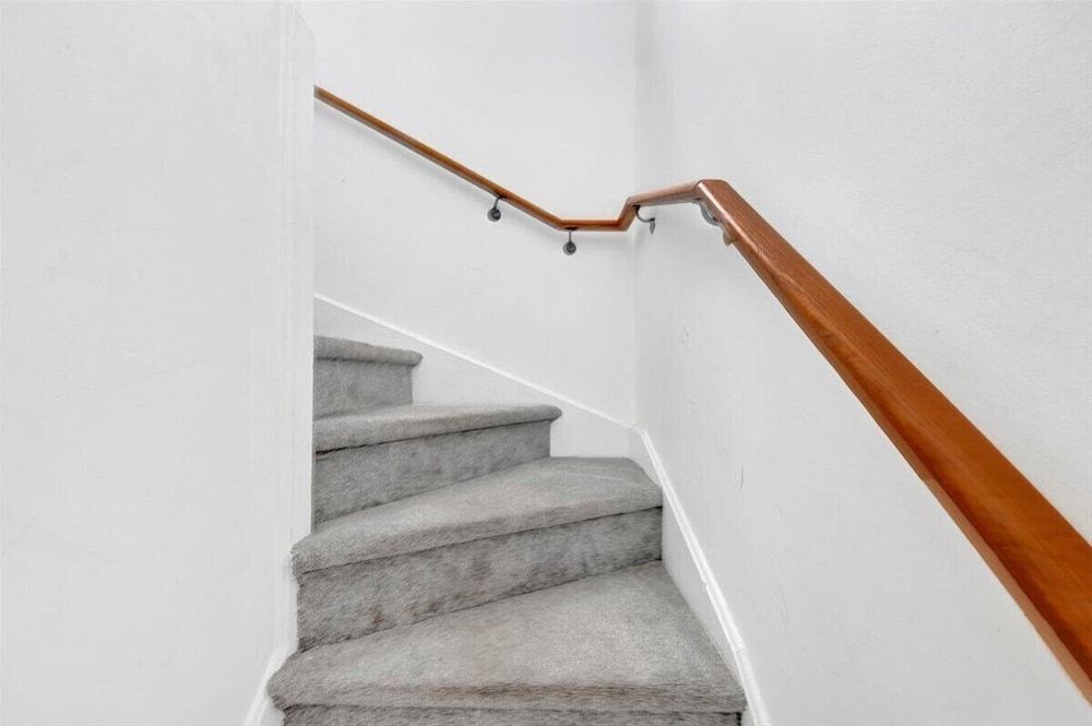 Luxury 5 BR Home Free Parking Luxury Villa, Patio 29