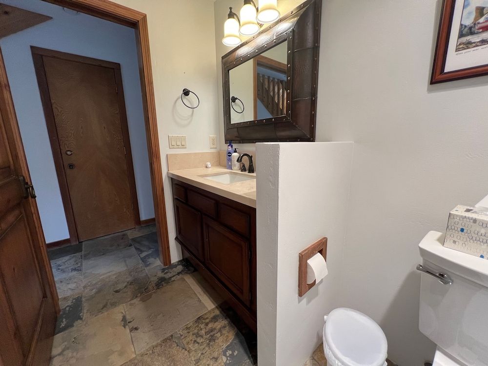 Ridge Condo - Modern Luxury Condo W/resort Amenities Condo, Multiple Beds, Patio, Mountain View (Ridge Condo 2601) 17