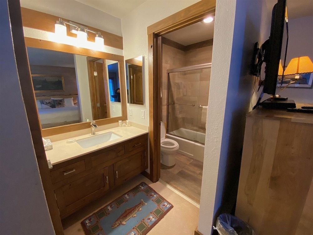 Snow Creek 1551 - Ski-in/ski-out + Pool & Hot Tub Condo, Multiple Beds, Balcony, Mountain View (Snow Creek Condo 1551) 17