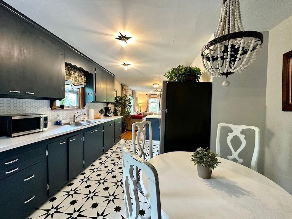 Seattle's Starlight Bungalow Superior House, Balcony 7