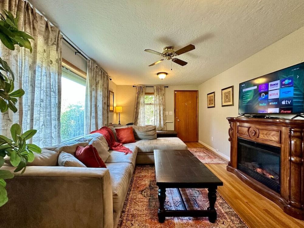 Seattle's Starlight Bungalow Superior House, Balcony 11