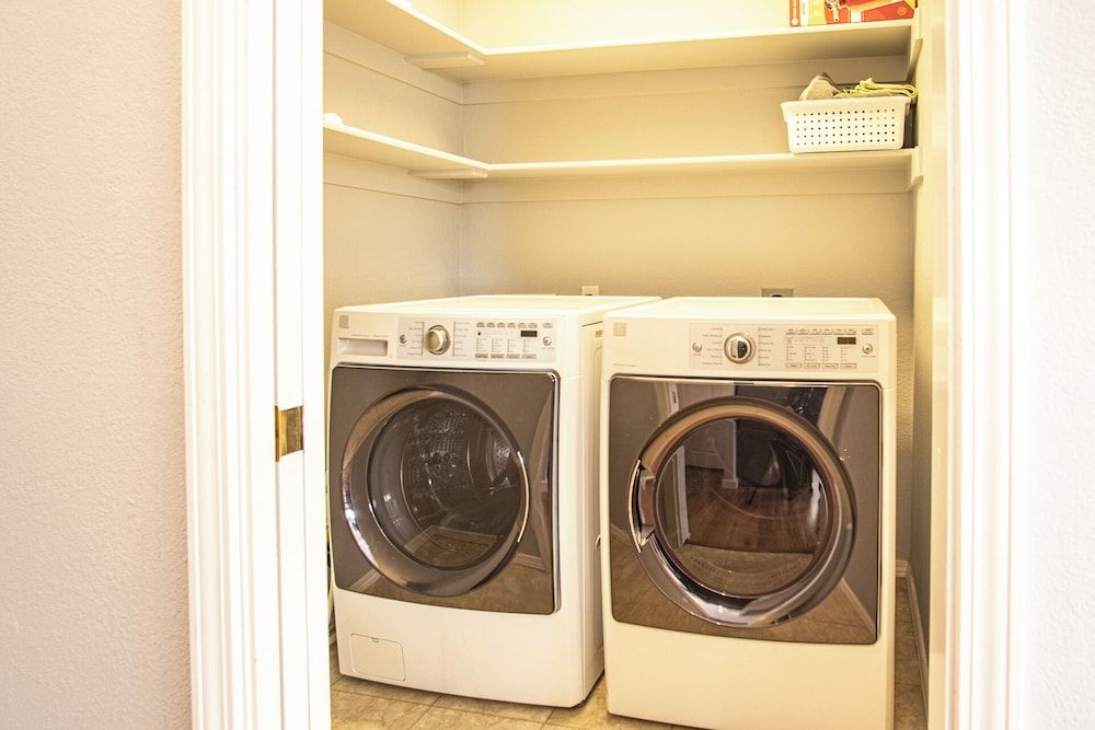 In the Heart of Hailey; Private Pet-friendly 3 Bedroom Home With Garage House, Multiple Beds, Patio, Mountain View (Eastridge Escape - PET-FRIENDLY!) 14