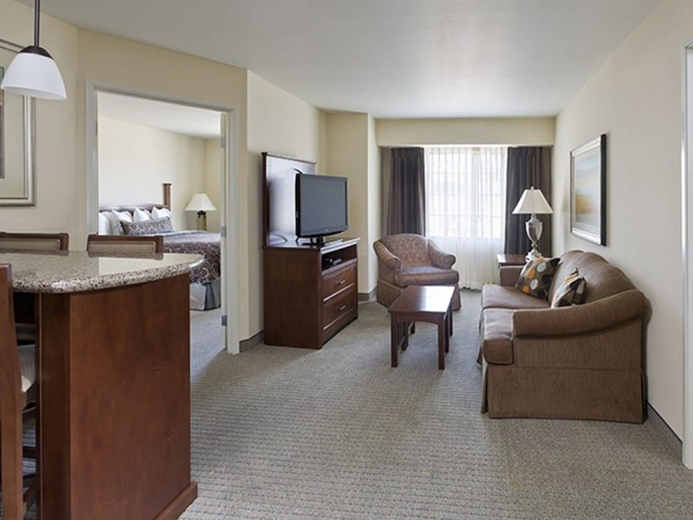 Staybridge Suites Irving Las Colinas by IHG