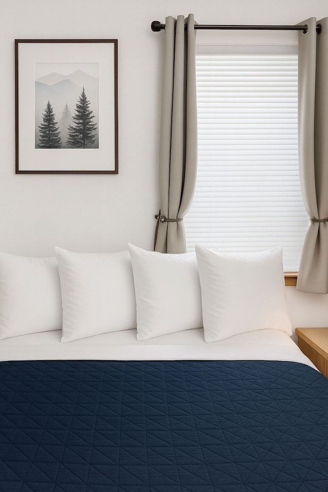 Cascade Motel Comfort Room, 2 Queen Beds, Non Smoking