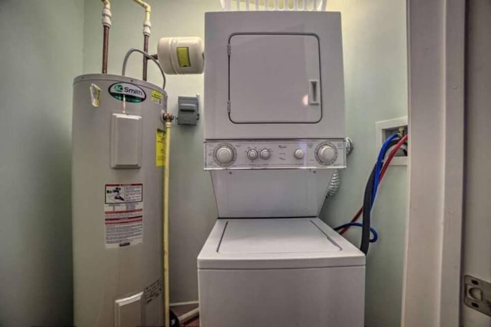 Convention Center corporate apartments Comfort Penthouse, City View 12