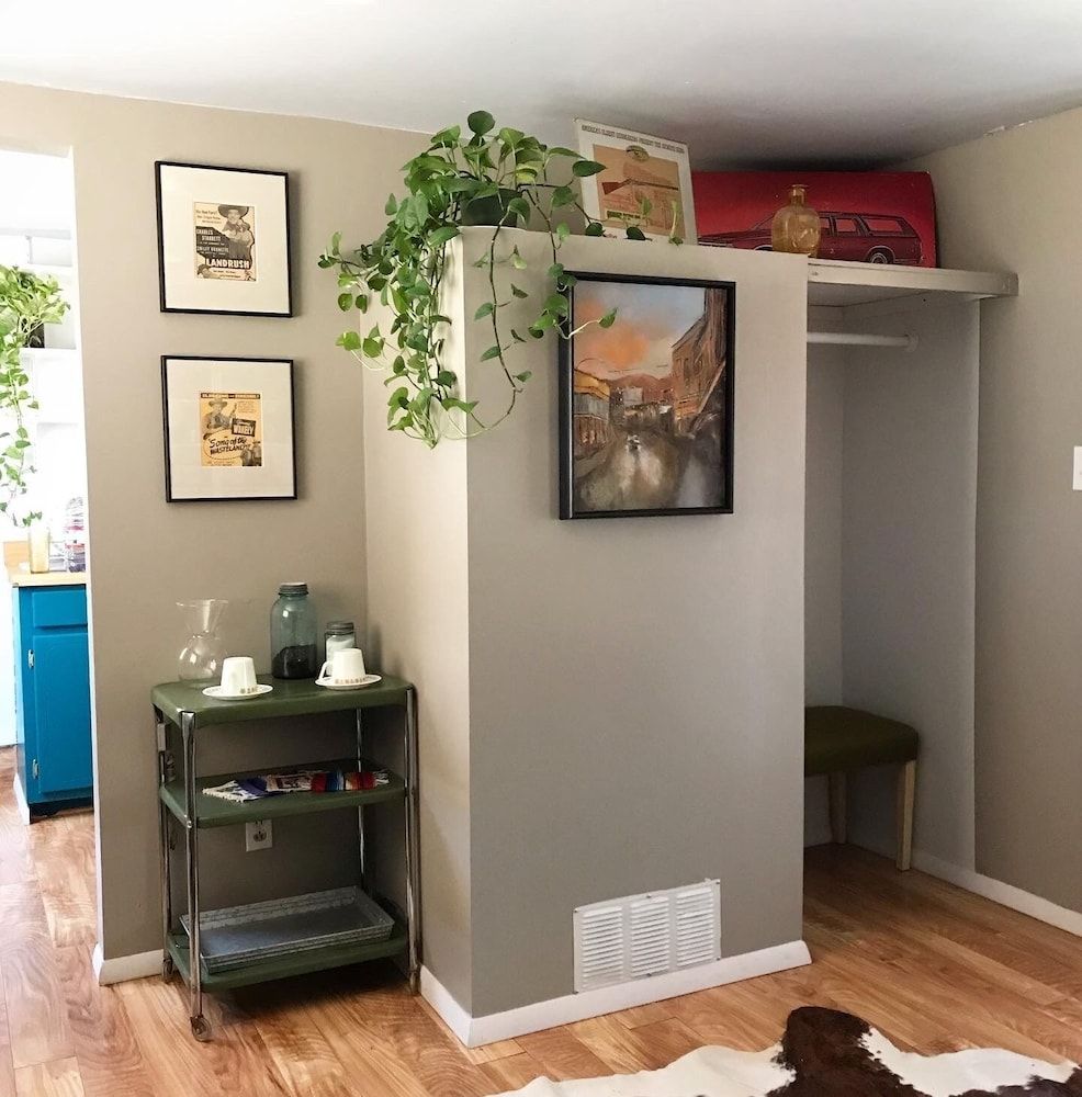 The Hollywood Cowboy House, 1 Queen Bed 3